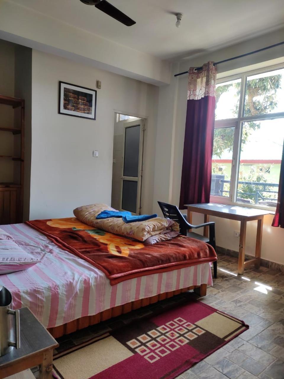 Oasis Guest House Bhagsu D'Shala Дармсала Экстерьер фото