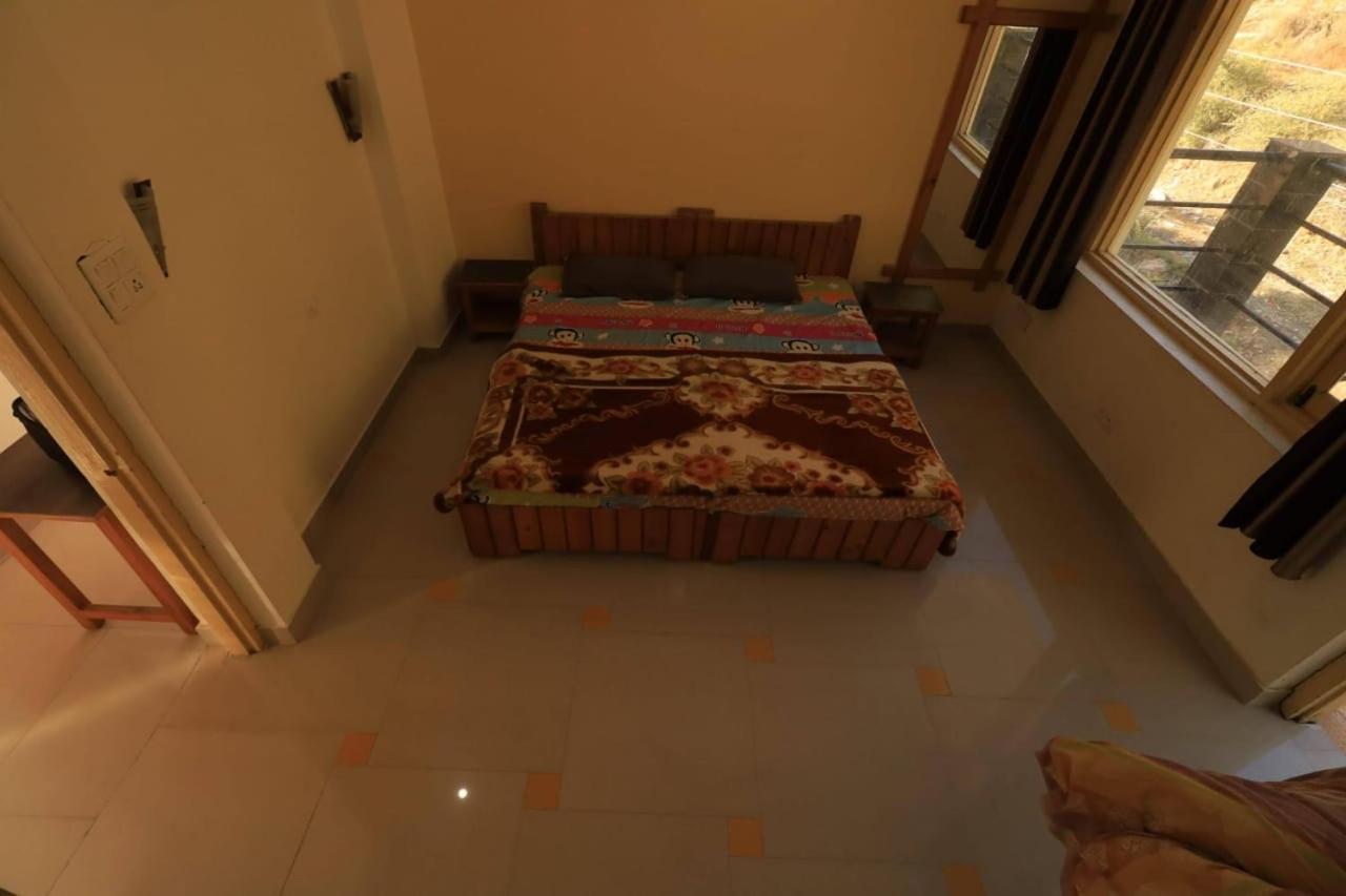 Oasis Guest House Bhagsu D'Shala Дармсала Экстерьер фото