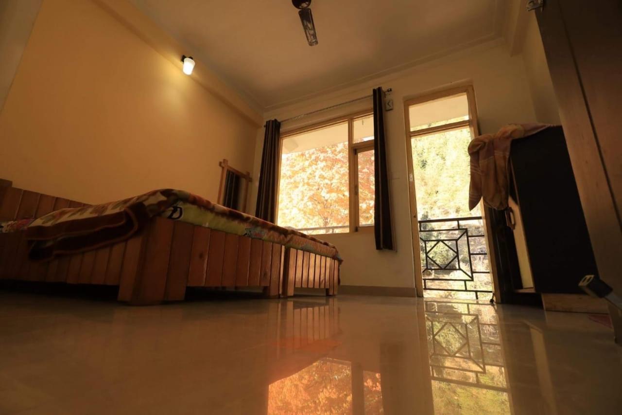Oasis Guest House Bhagsu D'Shala Дармсала Экстерьер фото
