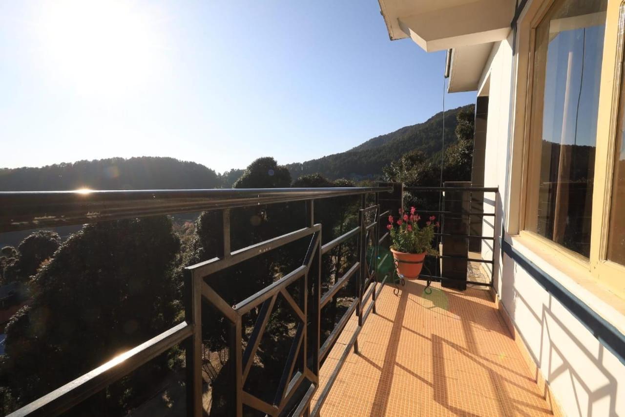 Oasis Guest House Bhagsu D'Shala Дармсала Экстерьер фото