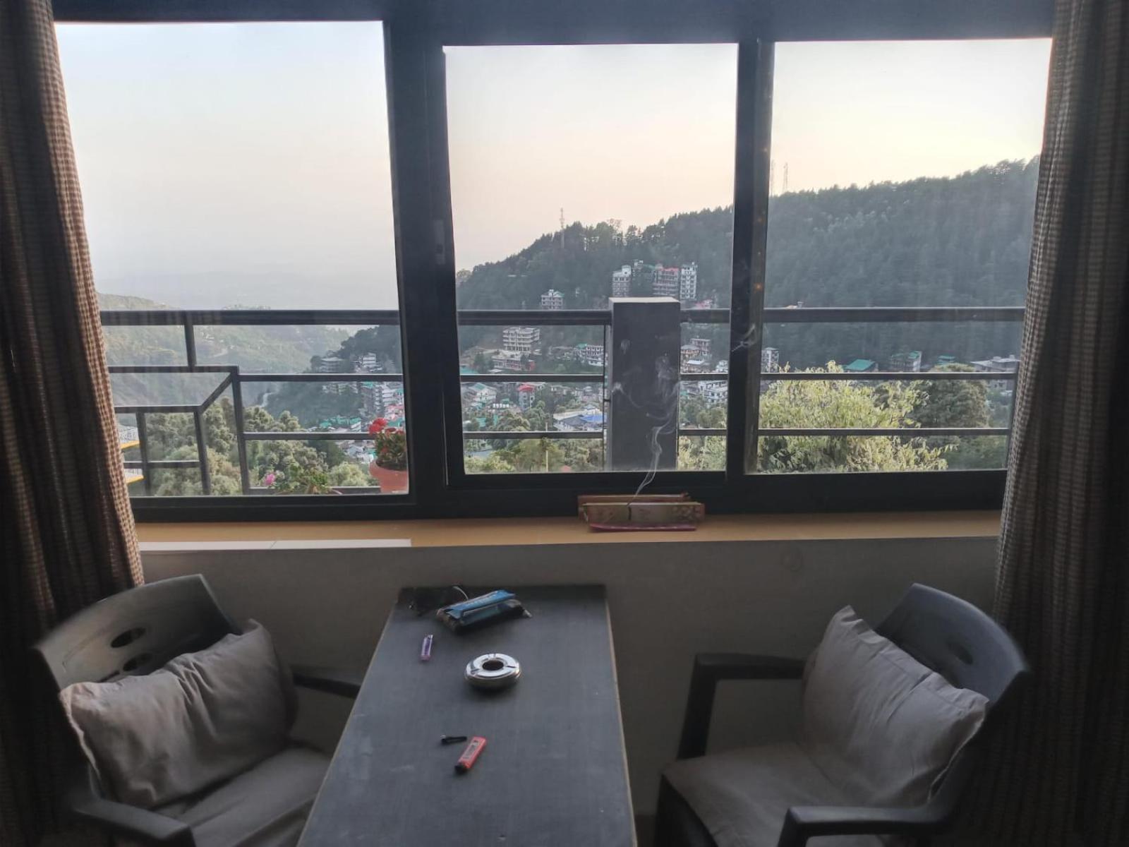 Oasis Guest House Bhagsu D'Shala Дармсала Экстерьер фото