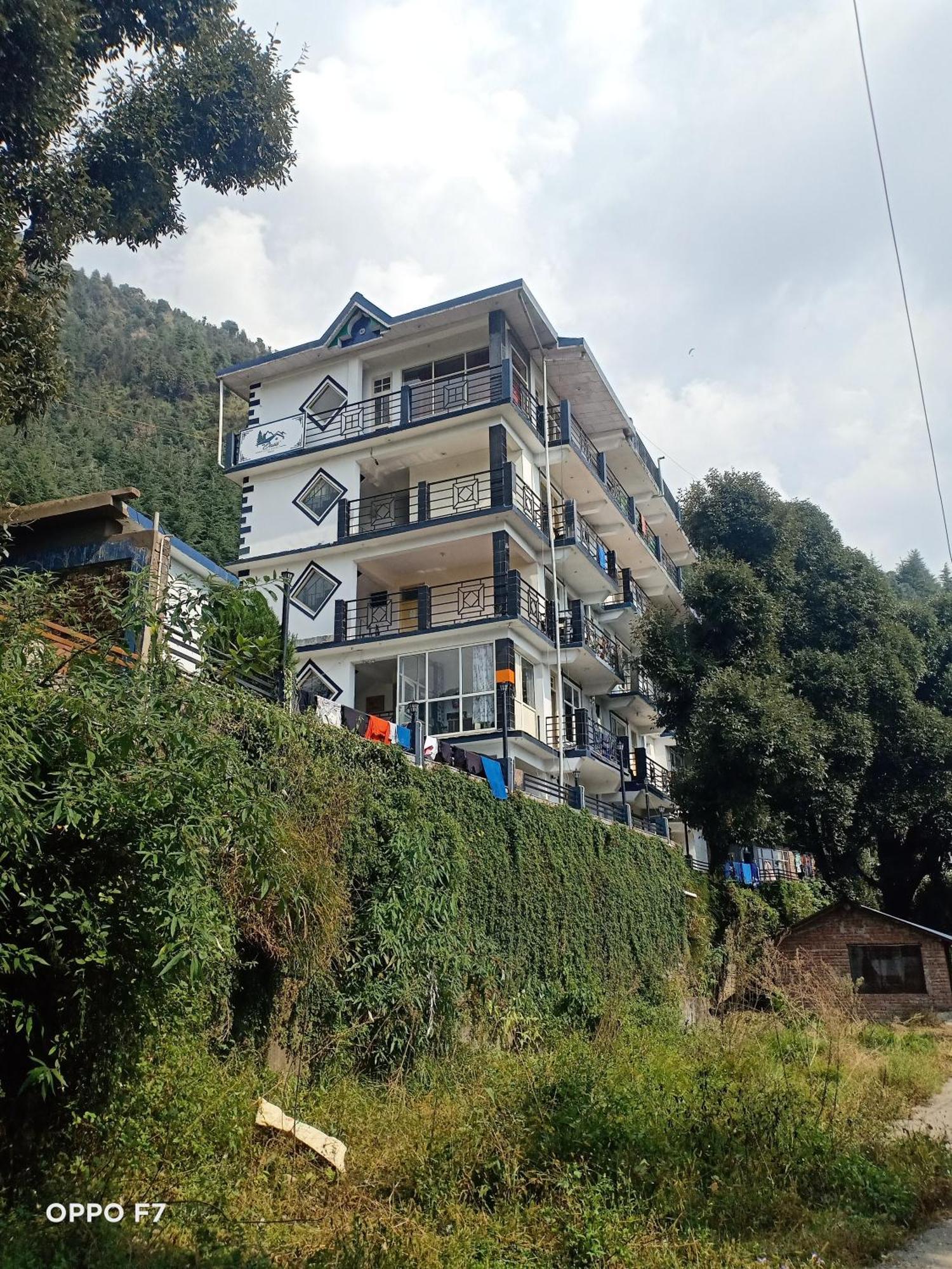 Oasis Guest House Bhagsu D'Shala Дармсала Экстерьер фото